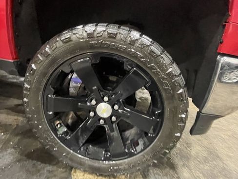 Used 2015 Chevrolet Silverado 1500 LT w/ Rally 2 Edition image 30