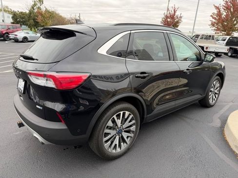 Used 2020 Ford Escape Titanium w/ Titanium Premium Package 2.0 image 6