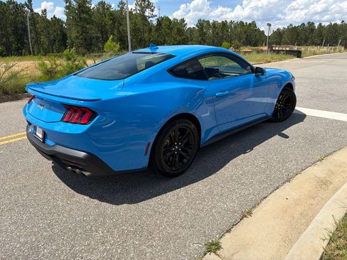 Used 2024 Ford Mustang GT RWD image 8