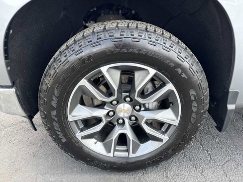 Certified 2024 Chevrolet Silverado 1500 LT AWD/4WD image 18