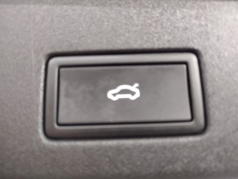 Used 2021 Volkswagen ID.4 Pro S w/ Gradient Package image 18