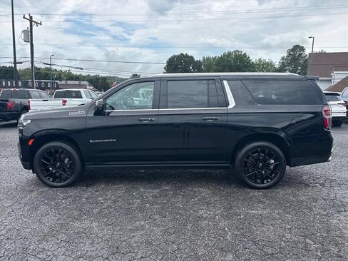 Used 2024 Chevrolet Suburban High Country AWD/4WD image 4