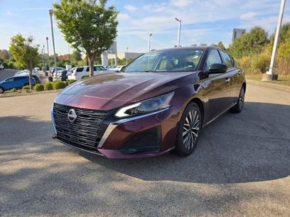 Used 2024 Nissan Altima 2.5 SV