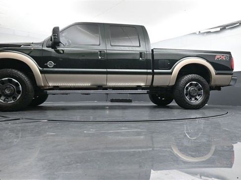 Used 2012 Ford F250 Lariat w/ Chrome Pkg image 27