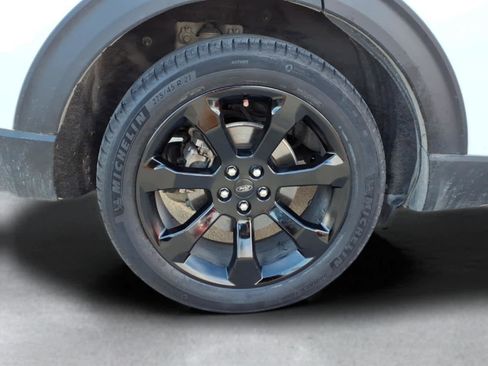 Used 2022 Ford Explorer ST-Line w/ Class IV Trailer Tow Package image 5