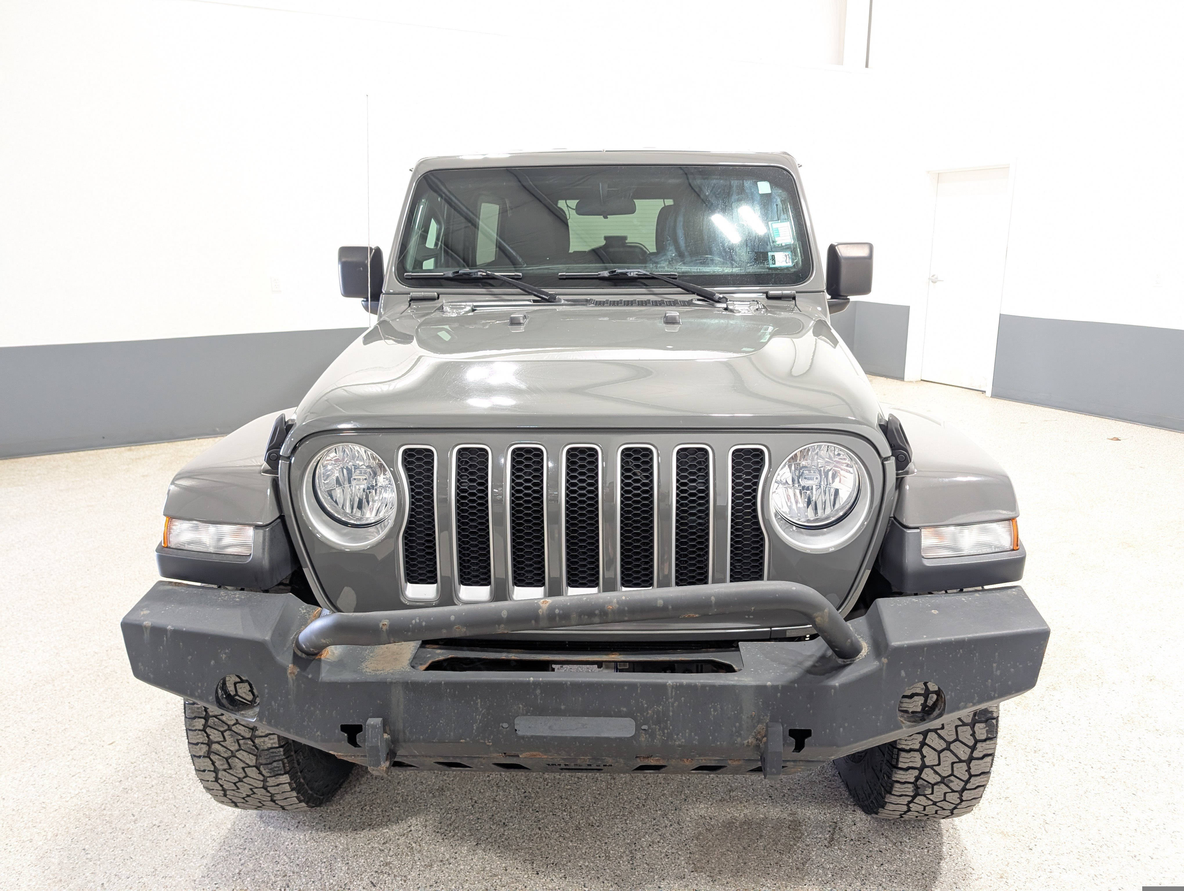 Used 2019 Jeep Wrangler Unlimited Sahara w/ Cold Weather Group AWD/4WD image 8