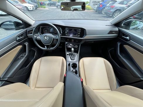 Used 2019 Volkswagen Jetta SE FWD image 12