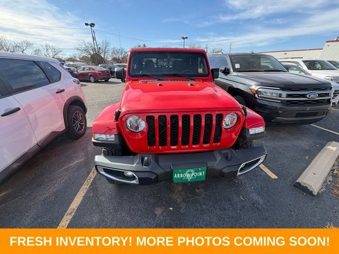 Used 2023 Jeep Gladiator Sport image 2