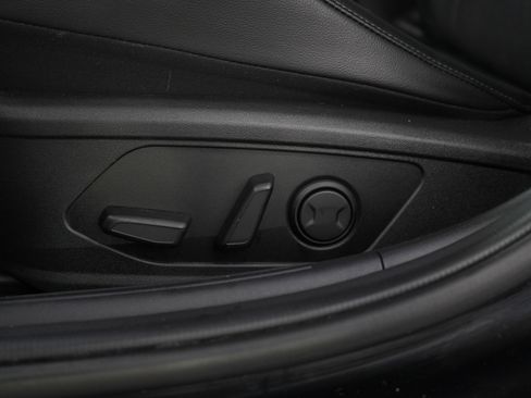 Used 2023 Hyundai Elantra Limited FWD image 27
