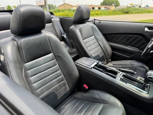 Used 2010 Ford Mustang Premium RWD image 46