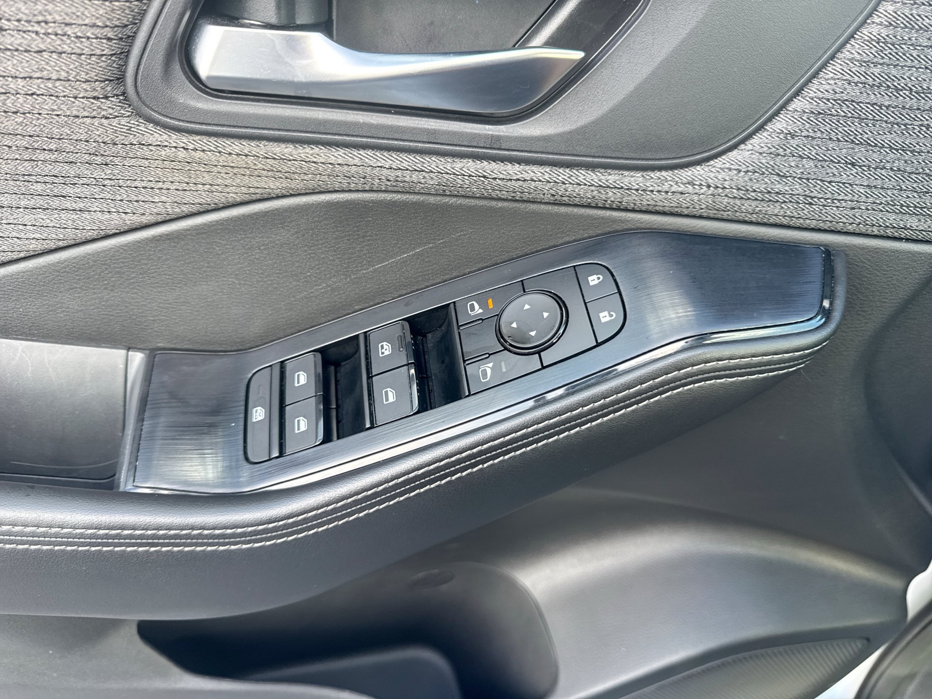 Certified 2023 Nissan Rogue SV AWD/4WD image 22