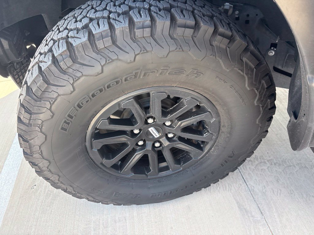 Used 2025 Ford F150 Raptor AWD/4WD image 42