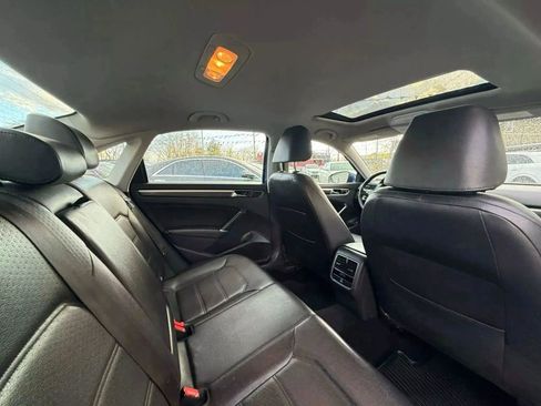 Used 2017 Volkswagen Passat 1.8T SE image 56
