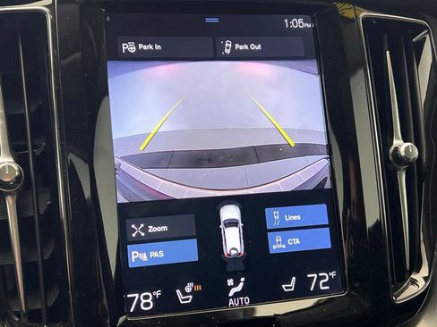 Used 2018 Volvo XC60 T5 Momentum w/ Vision Package image 14