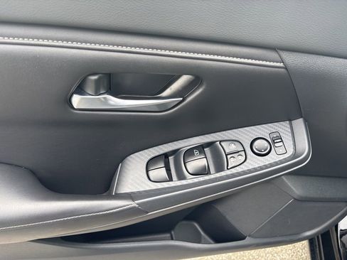 Used 2020 Nissan Sentra SV FWD image 7