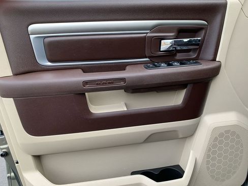 Used 2013 RAM 1500 Classic SLT w/ Premium Display Pkg image 14