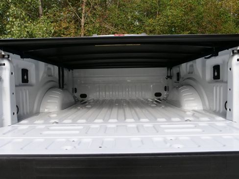 Used 2022 Ford F250 Lariat w/ Tremor Off-Road Package image 35