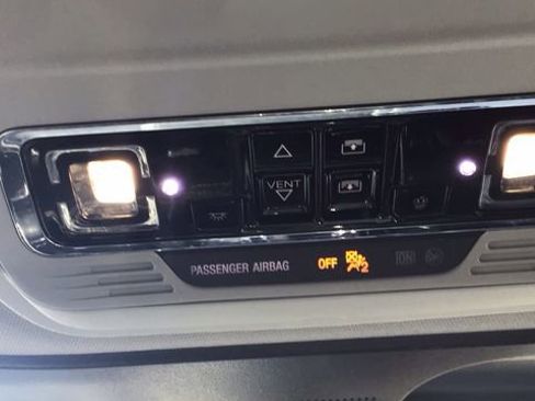 Used 2022 Lincoln Corsair Standard w/ Premium Package image 24