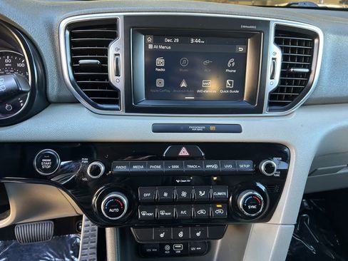 Used 2018 Kia Sportage EX w/ EX Premium Package image 8