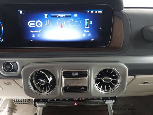 Used 2025 Mercedes-Benz G 580 image 16
