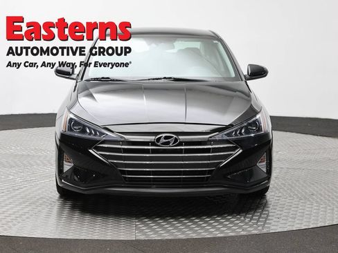 Used 2020 Hyundai Elantra SEL w/ Cargo Package (C1) FWD image 2
