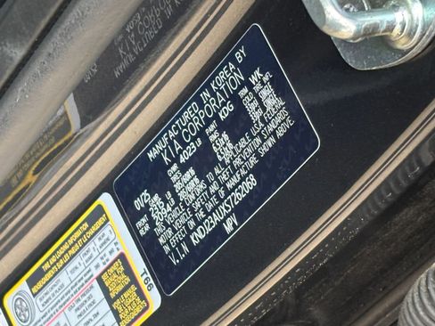 Used 2025 Kia Soul LX w/ LX Technology Package image 29