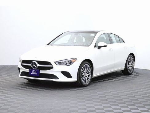 Used 2022 Mercedes-Benz CLA 250 4MATIC image 3