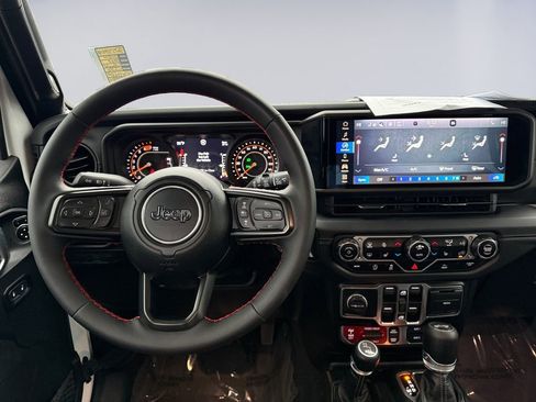 Used 2024 Jeep Wrangler Rubicon w/ Convenience Group image 13