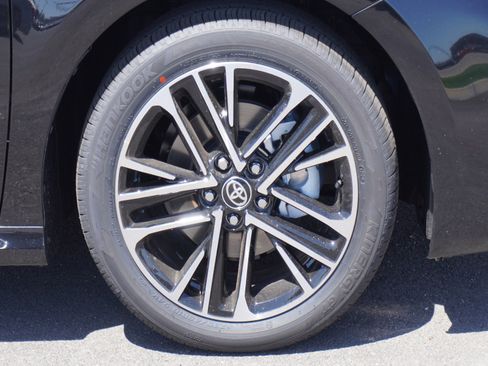 New 2026 Toyota Camry XLE AWD/4WD image 5