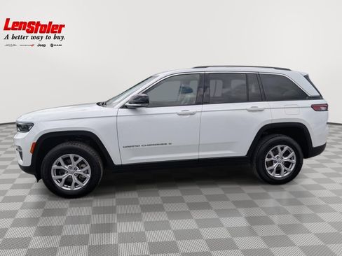 Used 2022 Jeep Grand Cherokee Limited AWD/4WD image 2
