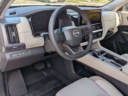 Certified 2026 Nissan Pathfinder SL w/ SL Premium Package FWD image 35