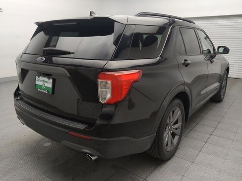 Used 2021 Ford Explorer XLT w/ Equipment Group 202A RWD image 9