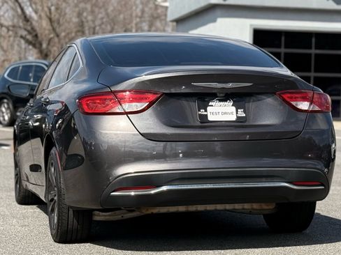 Used 2016 Chrysler 200 Limited image 3