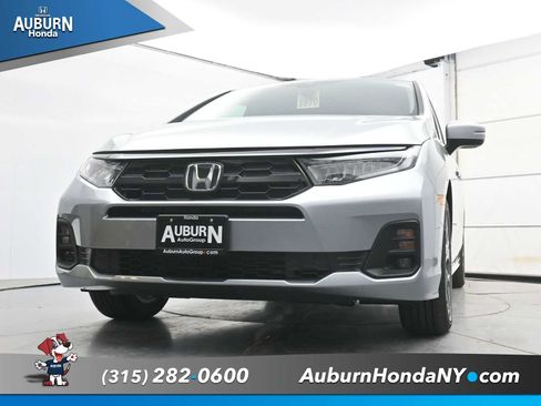 New 2026 Honda Odyssey Touring image 20