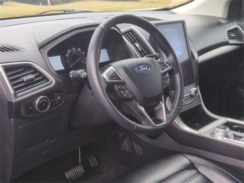 Used 2024 Ford Edge SEL image 20