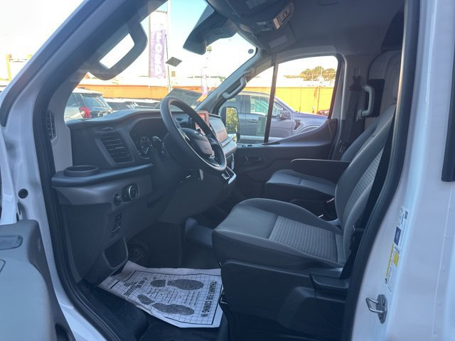 Used 2025 Ford Transit 350 148 Low Roof AWD image 15