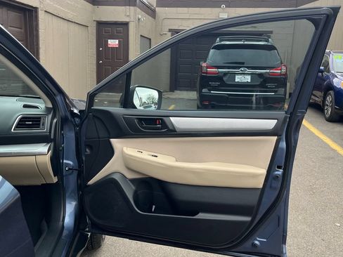Used 2017 Subaru Outback 2.5i AWD/4WD image 10