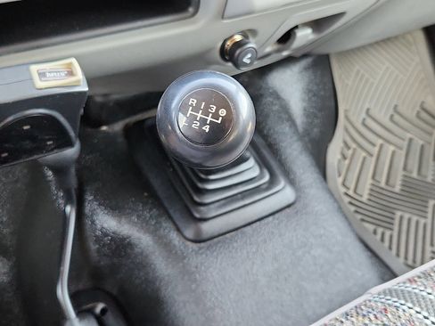 Used 2005 Ford F250 4x4 Crew Cab Super Duty image 15