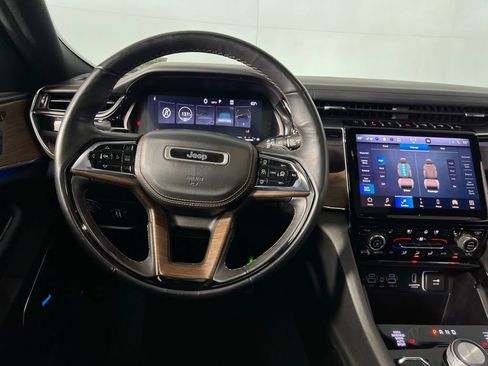 Used 2023 Jeep Grand Cherokee L Summit w/ High Altitude Package image 13