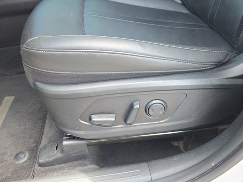 Certified 2024 Kia Sorento S w/ Panoramic Sunroof Package FWD image 21