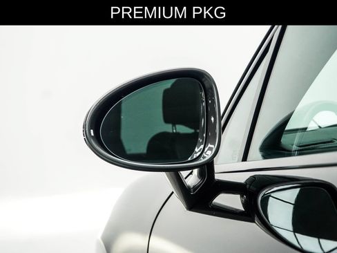 Used 2023 Porsche Macan Turbo AWD/4WD image 15