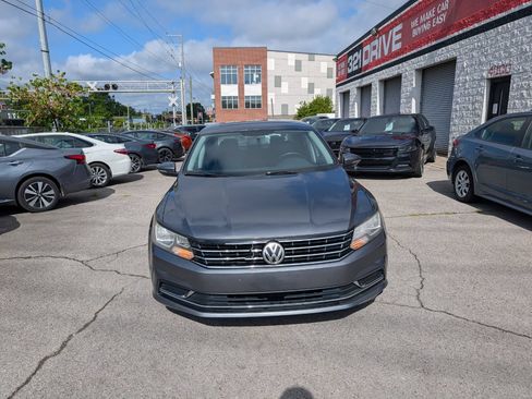 Used 2017 Volkswagen Passat 1.8T SE FWD image 5