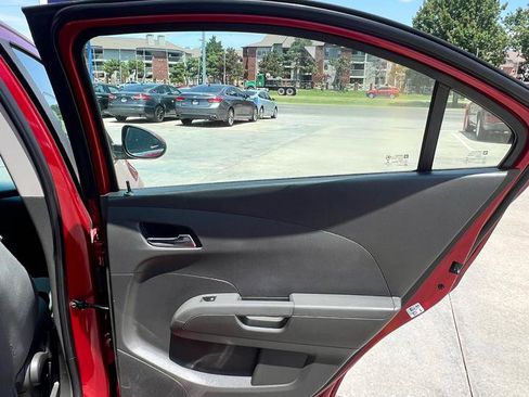 Used 2014 Chevrolet Sonic LT FWD image 30