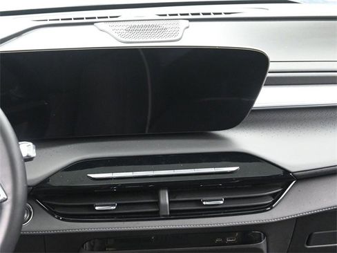 Certified 2025 Buick Enclave Avenir w/ Super Cruise Package image 28