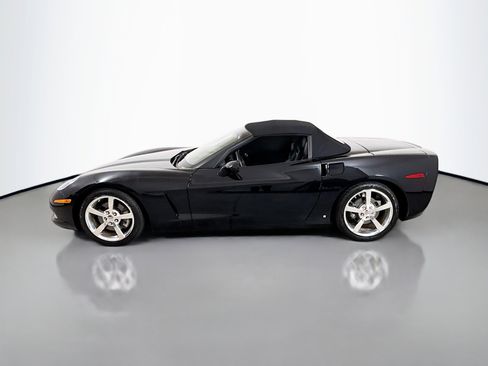 Used 2009 Chevrolet Corvette Convertible w/ Preferred Equipment Group RWD image 4
