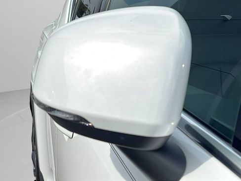 Certified 2023 Volvo XC40 B4 Ultimate w/ Protection Package Premier FWD image 27