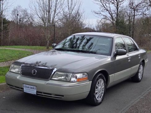 Used 2004 Mercury Grand Marquis GS RWD image 6