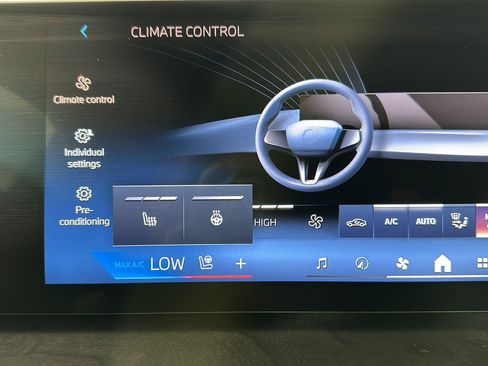 Used 2026 BMW X5 xDrive40i AWD/4WD image 16
