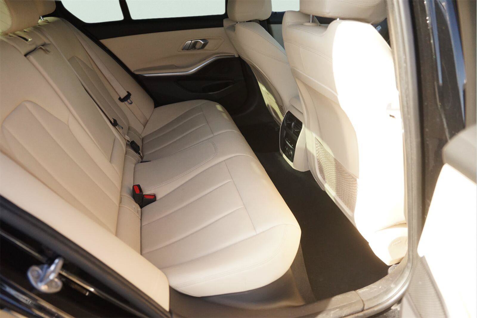 Used 2020 BMW 330i Sedan RWD image 16