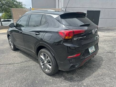 Used 2022 Buick Encore GX Essence w/ Advanced Technology Package AWD/4WD image 5